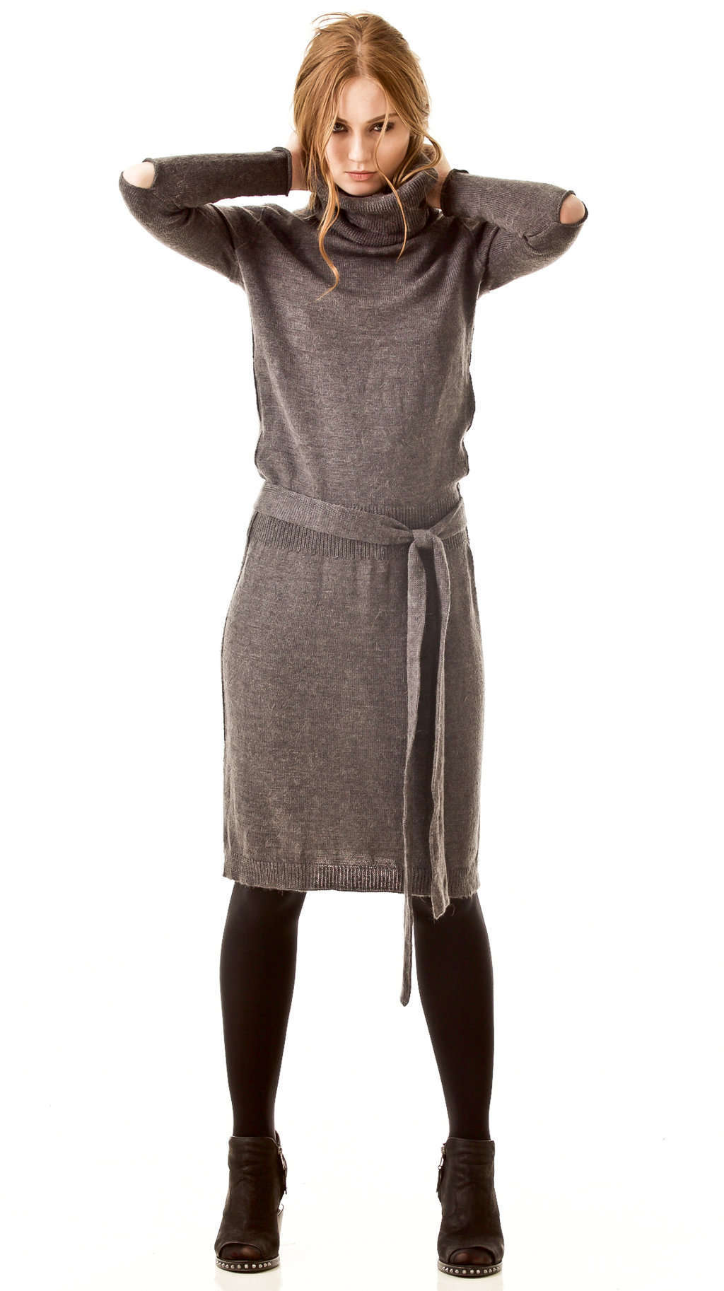 AMANDINE // grey turtleneck dress