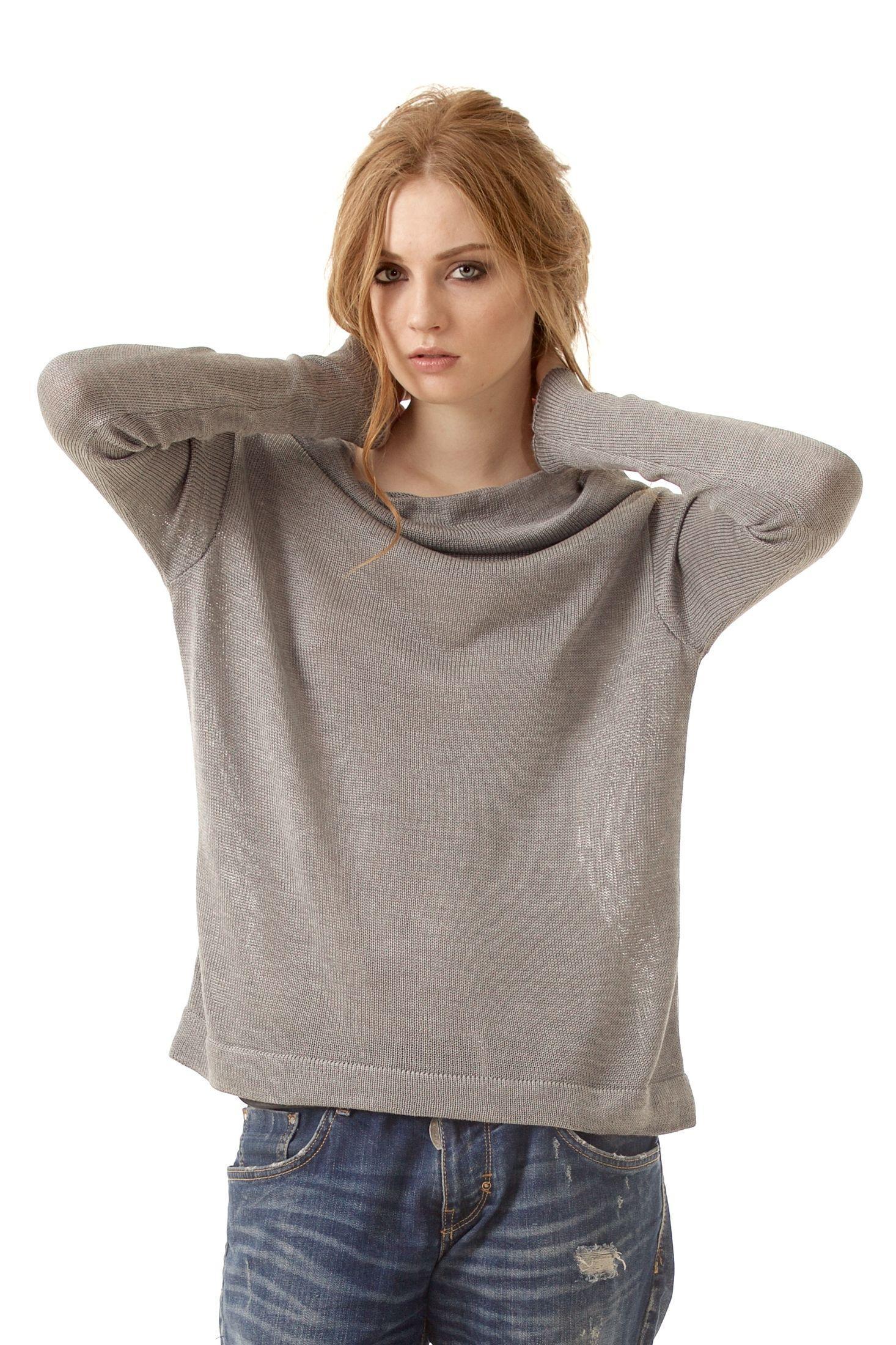 Indulge in AGNES, Krista Elsta's sought-after off-the-shoulder grey sweater, fashioned from exquisite 100% Italian cashmere. With a cowl collar and relaxed fit, it epitomizes effortless chic for any event.