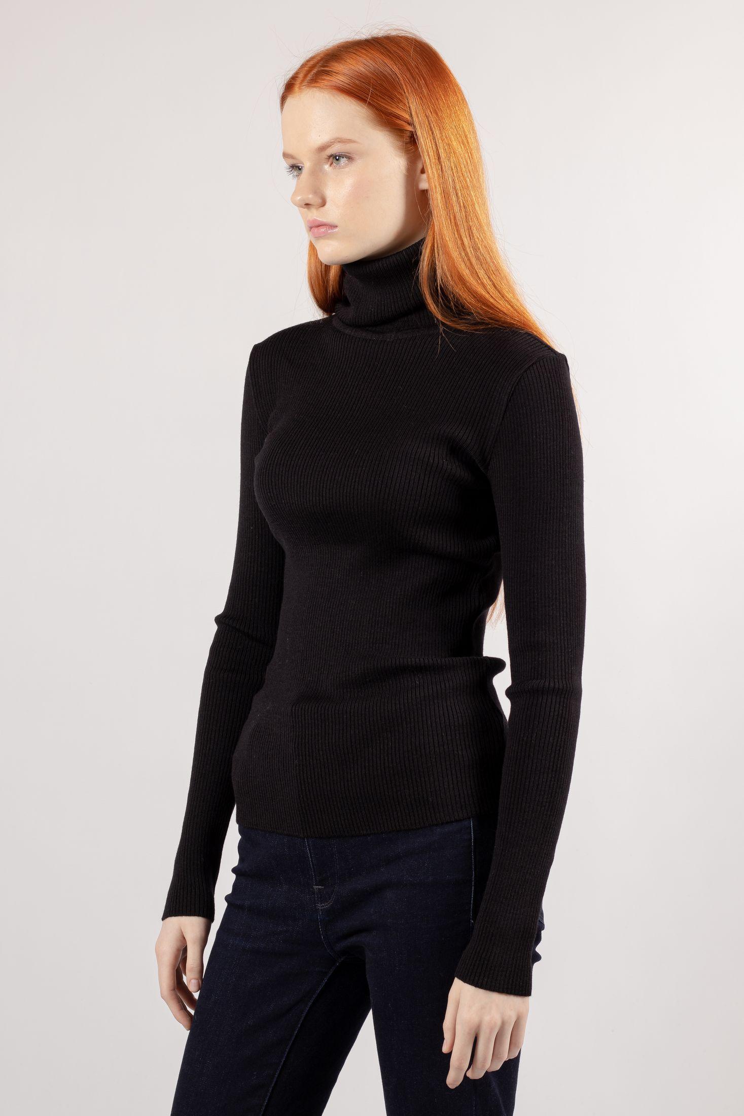 HELGA Essentials: Versatile Black Merino Turtleneck Sweater
