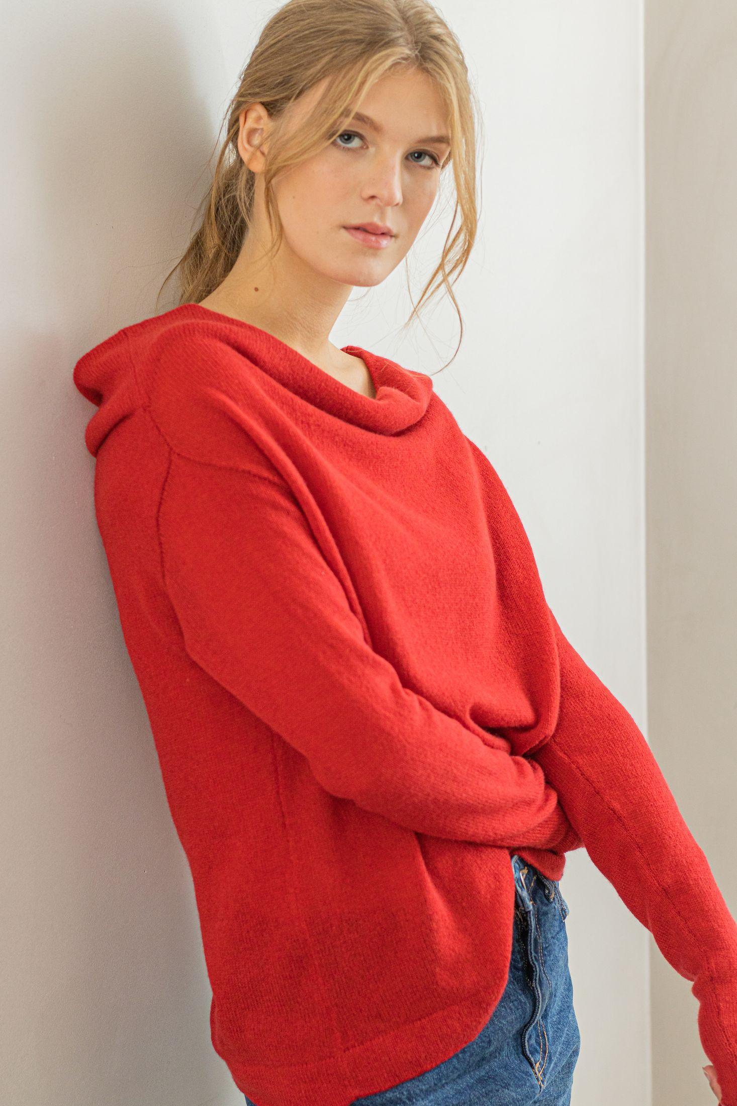 Cashmere pullover for women in red AGNES from the side