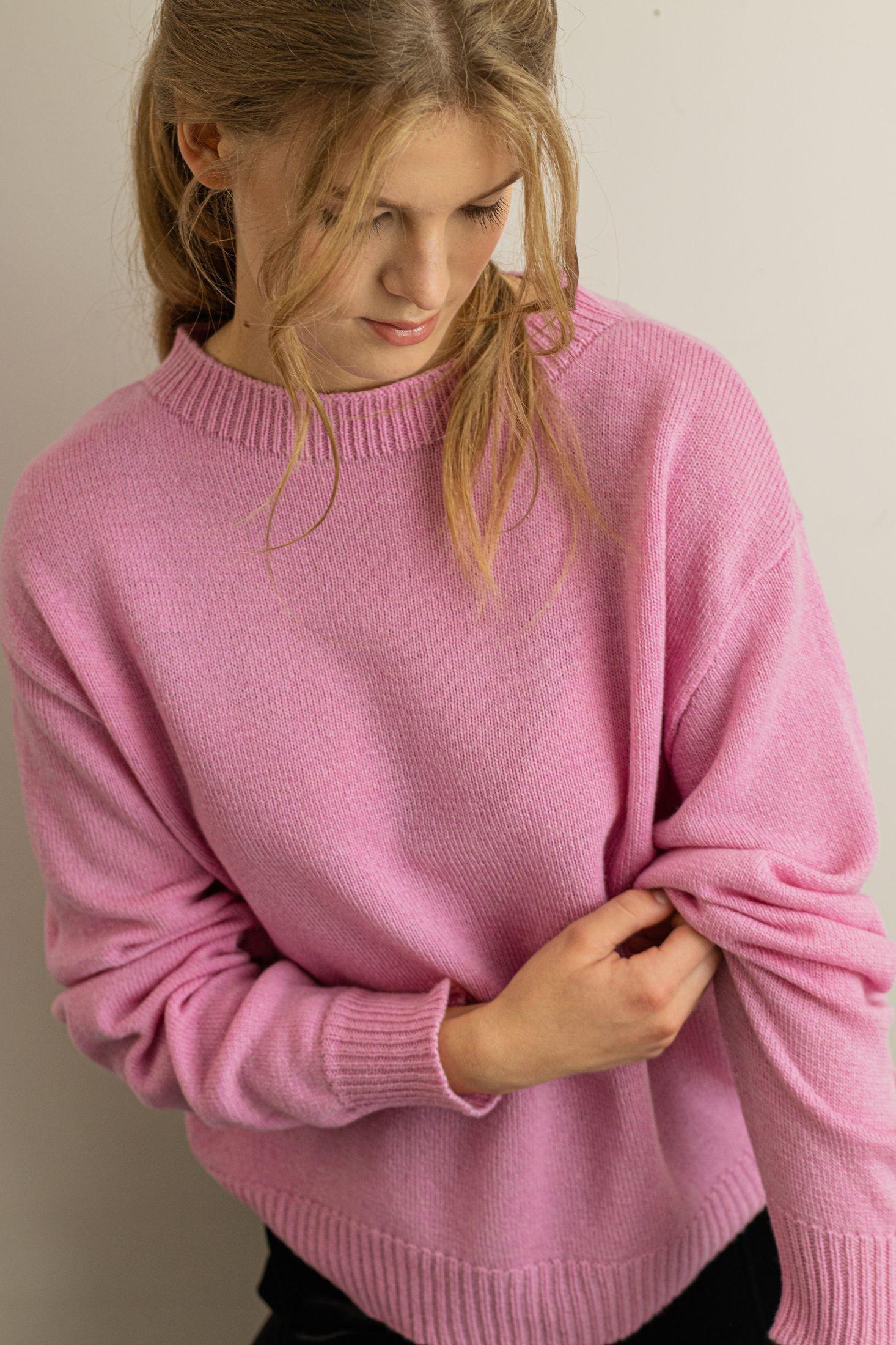 Oversized crew neck merino wool knit sweater for women