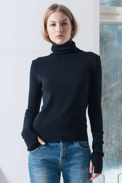 Black turtleneck sweater ADA made of 100% merino wool