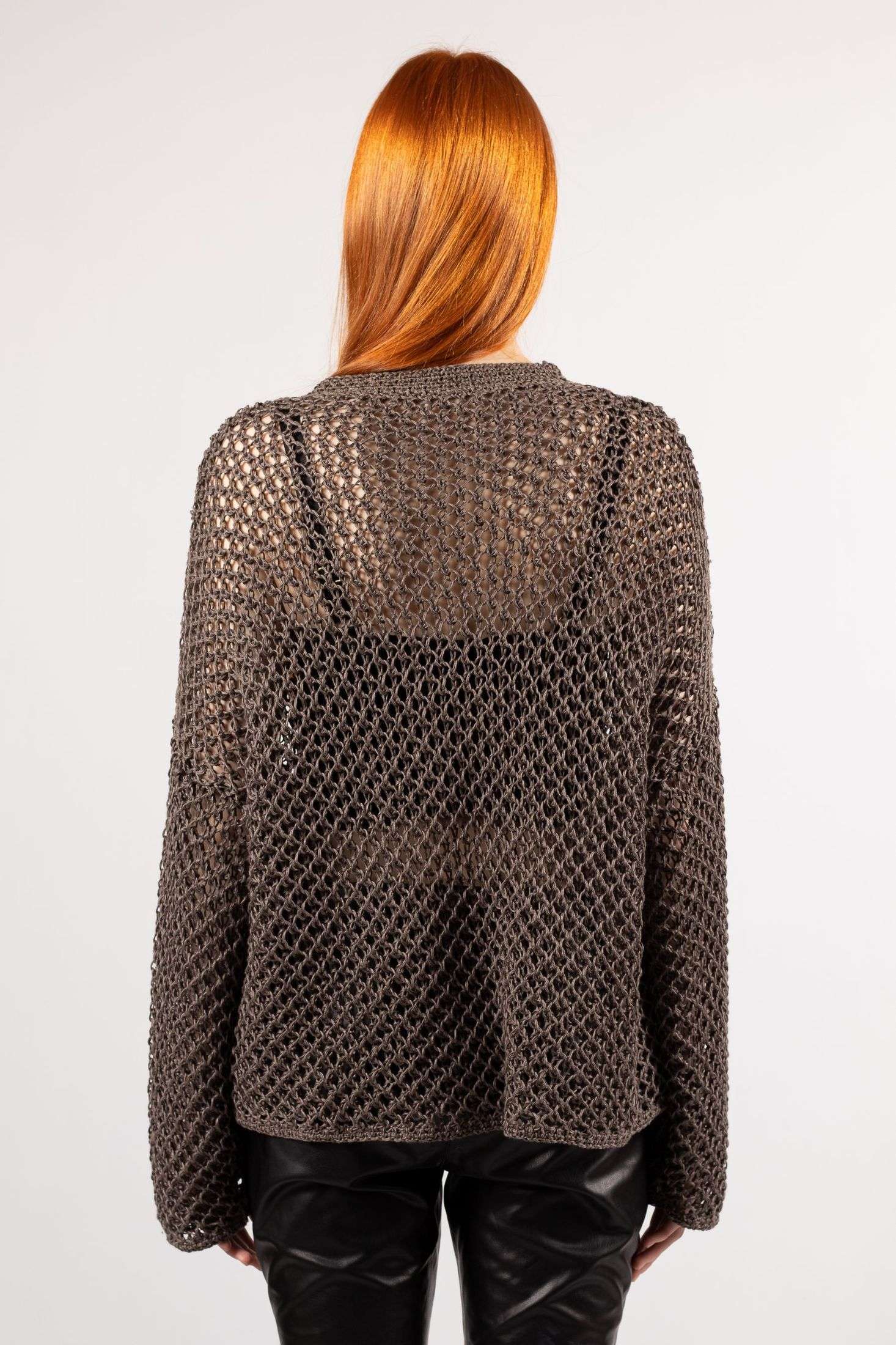 Fashionable brown knit linen sweater featuring a subtle mesh design for a trendy outfit.