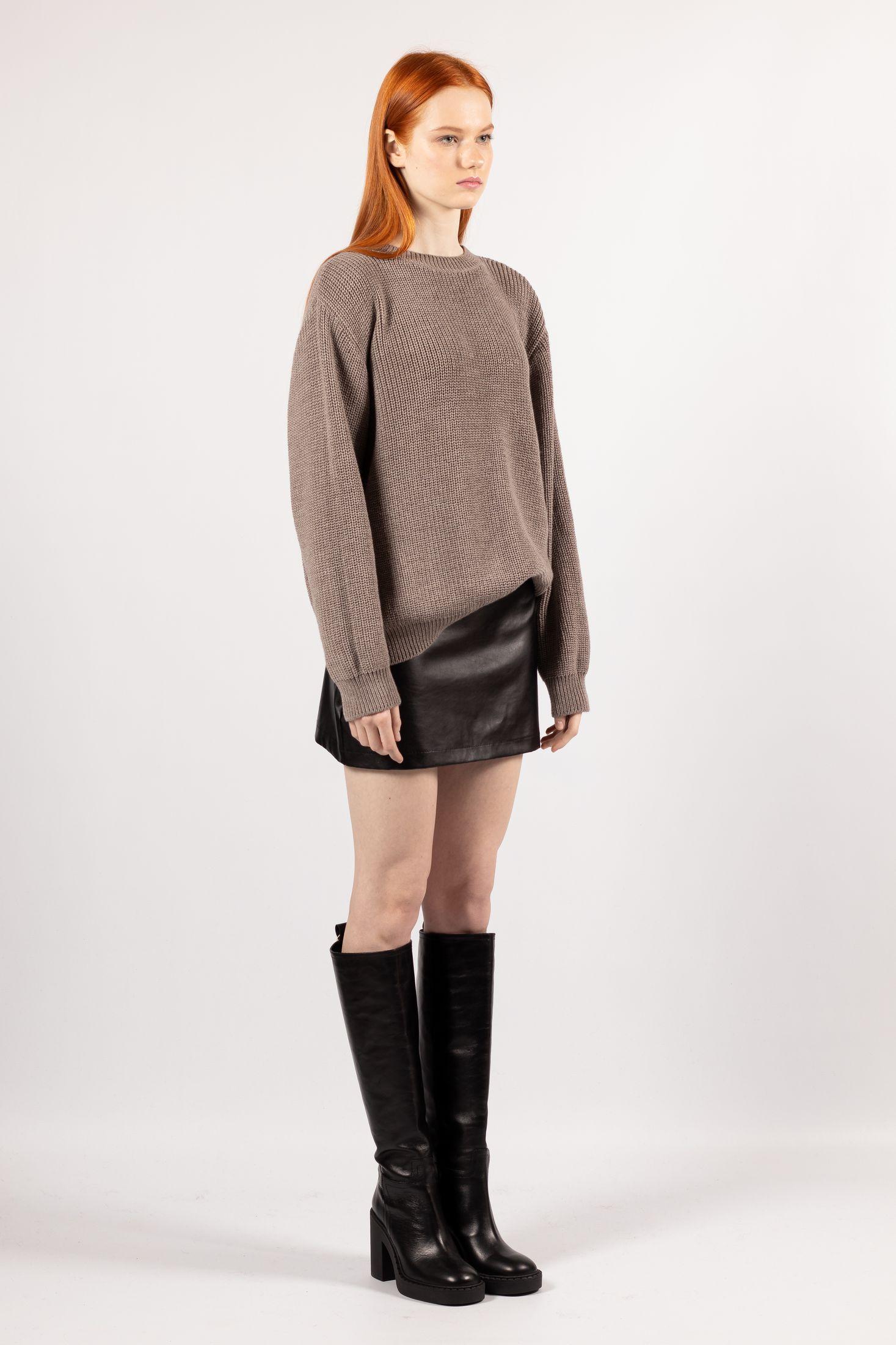 Brown merino wool sweater jumper, detachable collar.